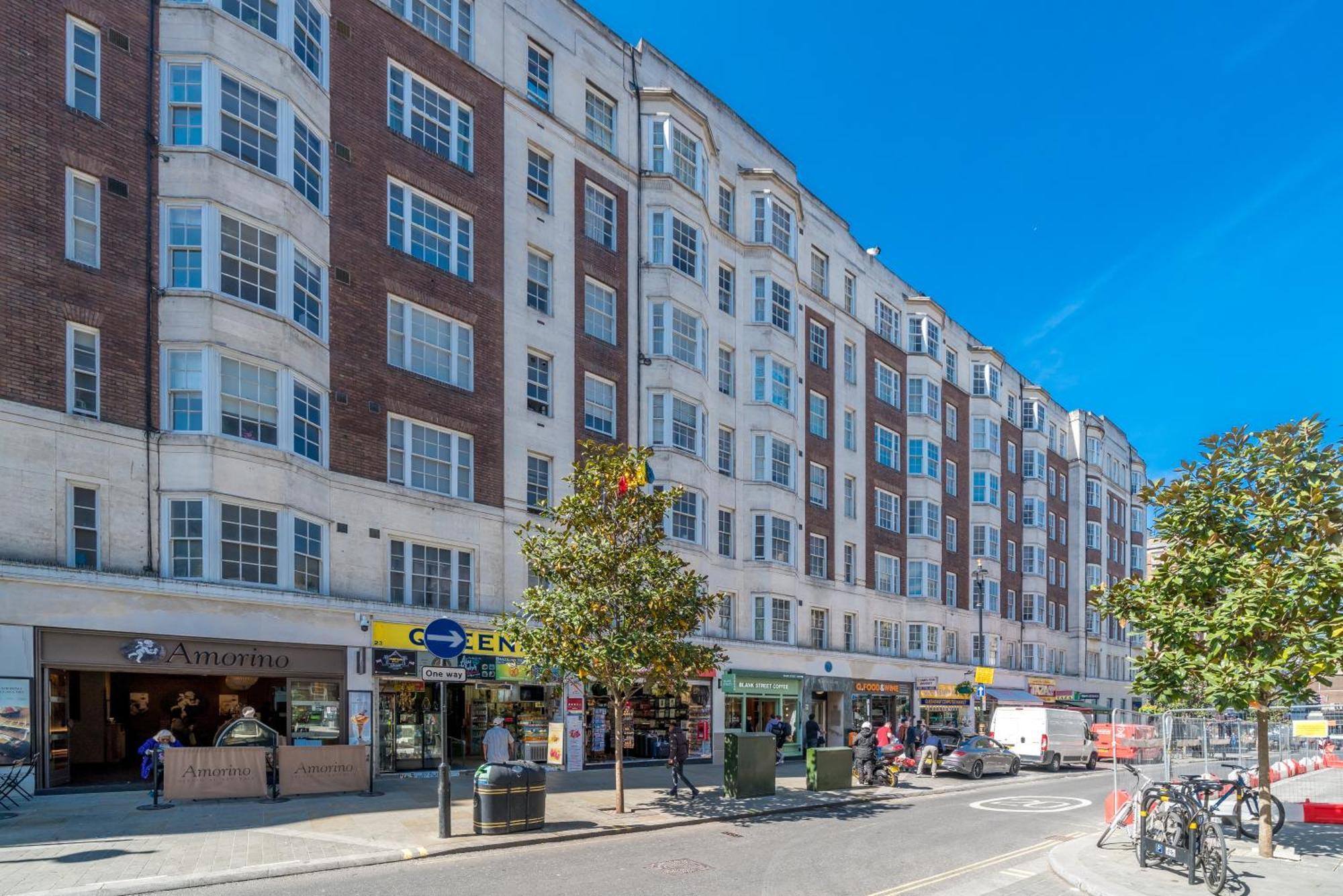Queensway Dream, Hyde Park * Londra