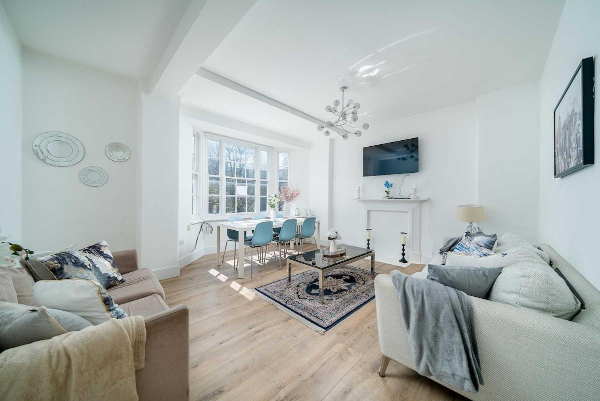 Queensway Dream, Hyde Park * Londra